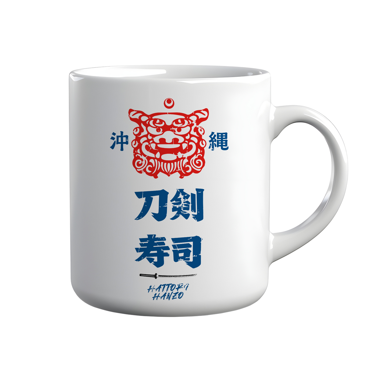 [kintu:1fC4QMsnHkJGf5e1vQZjjWA4vvjTyMzdH:b1a30aa79c13d1624f4137c72b46c39e] Tazza bianca con grafica Okinawa Hattori Hanzo, caratteri giapponesi, katana e volto ornamentale rosso